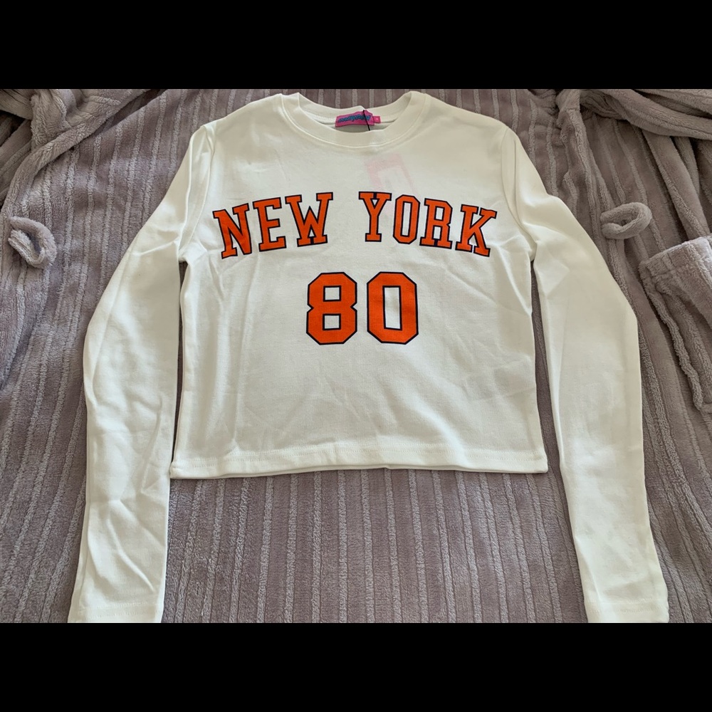 Edikted “New York State of Mind” Long Sleeve Crop Top